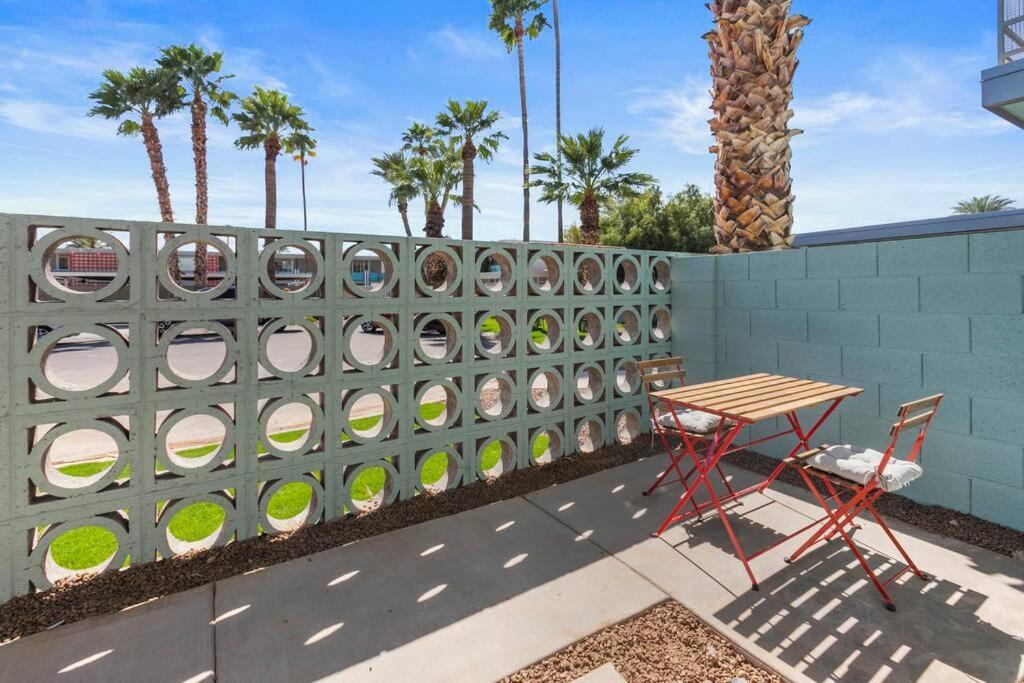 Large Studio Rooftop & Poolside - Walk To Old Town Scottsdale Exterior photo
