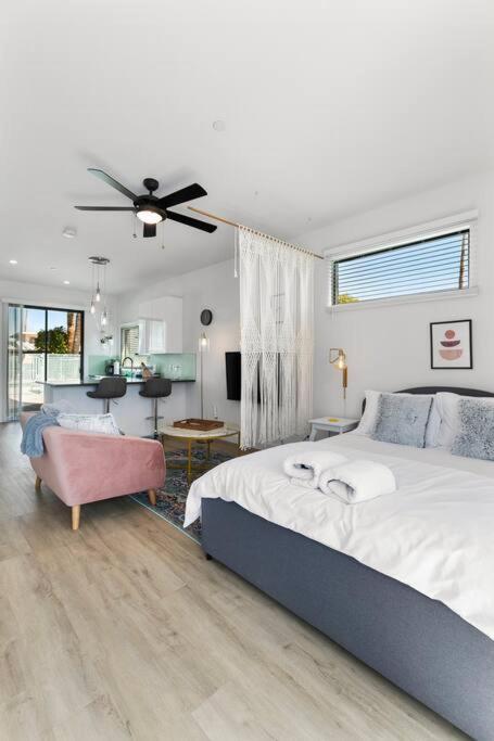 Large Studio Rooftop & Poolside - Walk To Old Town Scottsdale Exterior photo